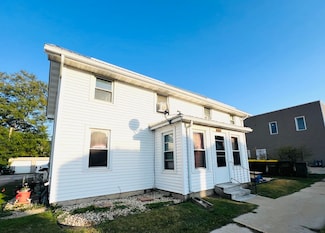 271 S Church St, Richland Center, WI 53581