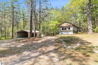 377 E Bear Lake Rd NE, Kalkaska, MI 49646