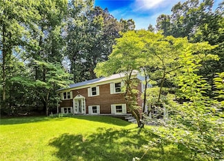 16121 Rowlett Rd, Chesterfield, VA 23838
