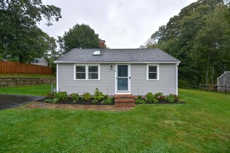 116 Williams Ave, Pocasset, MA 02559