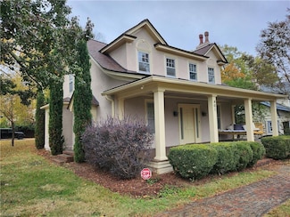 401 N Mendenhall St, Greensboro, NC 27401