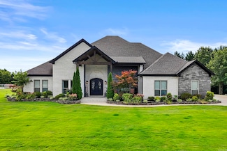 642 Morris School Rd, Searcy, AR 72143