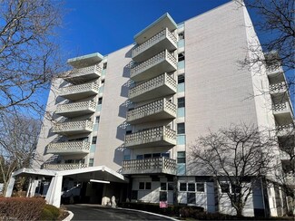 275 N Portage Path Unit 3C, Akron, OH 44303