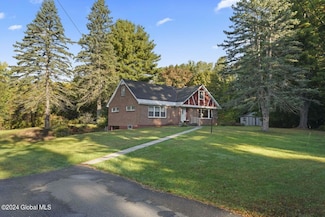 1079 Winne Rd, Schenectady, NY 12309