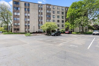 9740 S Pulaski Rd Unit 408, Oak Lawn, IL 60453