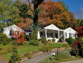 8 Club View Rd, Asheville, NC 28804