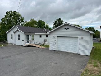 53 Church St, Presque Isle, ME 04769