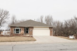 1453 N Autumn Valley Cir, Mulvane, KS 67110