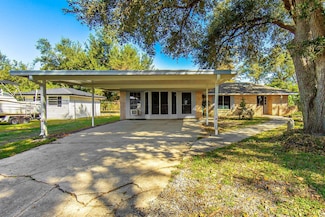 4119 Country Dr, Bourg, LA 70343