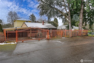 3559 SW Ocean View Dr, Seattle, WA 98146