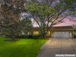 2226 Shannondale Rd, Libertyville, IL 60048