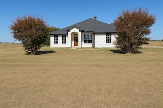 154 Whispering Winds Dr, Gunter, TX 75058