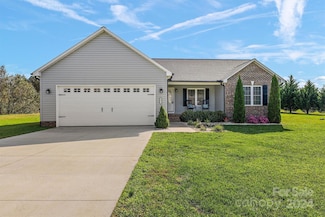 2372 Mintew Cir, Lincolnton, NC 28092