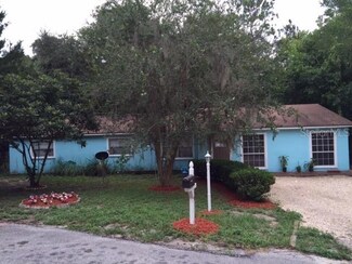 1439 SE 43rd Place, Gainesville, FL 32641