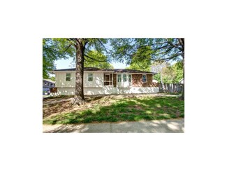 2732 S Cogan Dr, Independence, MO 64055