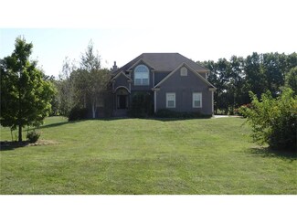 12155 NE Pawnee Dr, Adrian, MO 64720
