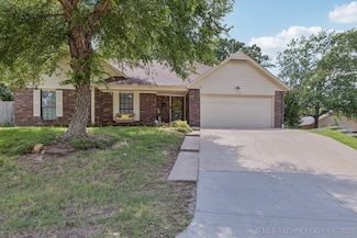 2244 W 45th St, Tulsa, OK 74107
