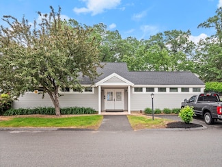 49 Meadow Pond Dr Unit I, Leominster, MA 01453