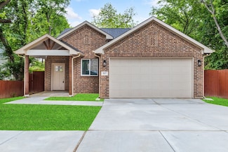 917 E Maddox Ave, Fort Worth, TX 76104