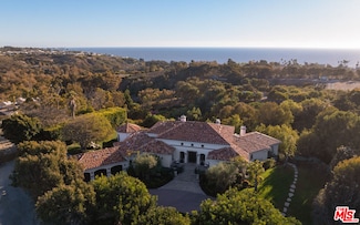 6110 Merritt Dr, Malibu, CA 90265