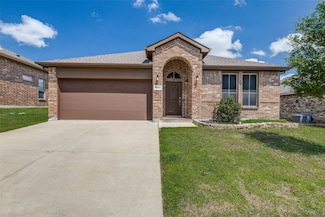 1004 Pierz Dr, Fort Worth, TX 76177