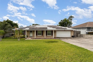 220 Escambia Dr, Winter Haven, FL 33884