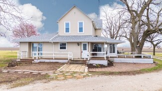257 E 8th Rd, Dana, IL 61321