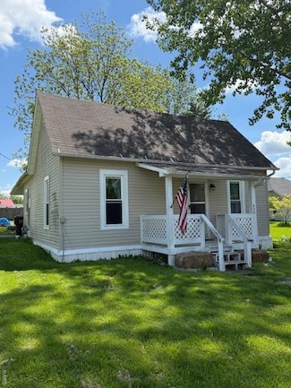 458 Chestnut St, Hawk Point, MO 63349