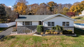 89 Jay St, Stony Point, NY 10980