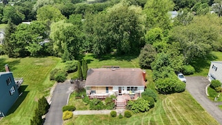 41 Possum Dr, New Fairfield, CT 06812