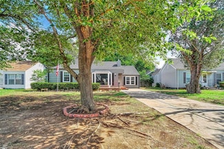 1016 E Cypress St, Altus, OK 73521