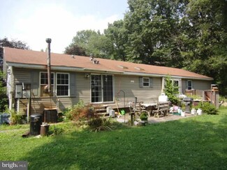 95 Kriebel Rd, Barto, PA 19504