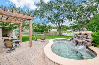 103 Capri St, Sugar Land, TX 77478