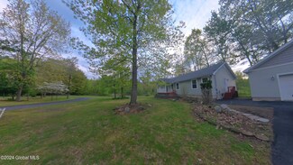 75 S Kellogg Ave, Schenectady, NY 12304