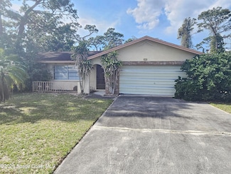 3170 Kent Dr, Melbourne, FL 32935