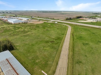 4539 N Broadway, Minot, ND 58703