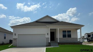 13526 Whitmore St, Omaha, NE 68142