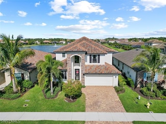 9374 Foxglove Ln, Naples, FL 34120