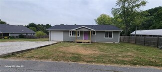 418 W Shadow Dr, Fayetteville, AR 72701