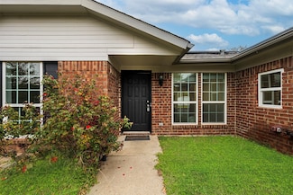 321 Iberis Dr, Arlington, TX 76018