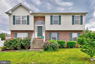 102 Rawlings Ave, Winchester, VA 22603