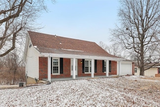 12345 Space Dr, Florissant, MO 63033