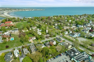 40 Red Cross Ave, Newport, RI 02840