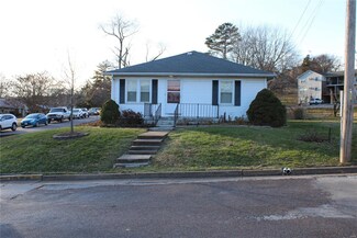 1324 Washington St, Hermann, MO 65041