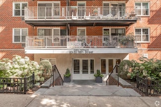 83-83 118th St Unit 6K, Kew Gardens, NY 11415