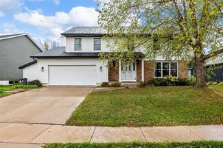 7105 1st Ave SW, Cedar Rapids, IA 52405