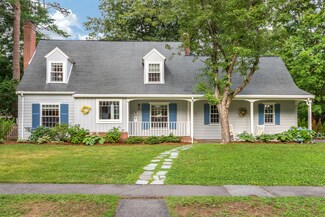 65 Locksley Rd, Lynnfield, MA 01940