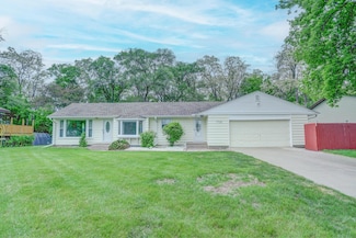 7733 Fairfield Rd, Brooklyn Park, MN 55444