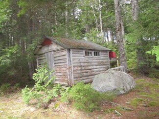 66-01 Spruce Mountain Lake Rd, Beddington, ME 04622