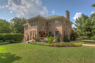 2512 S Adams St, Fort Worth, TX 76110